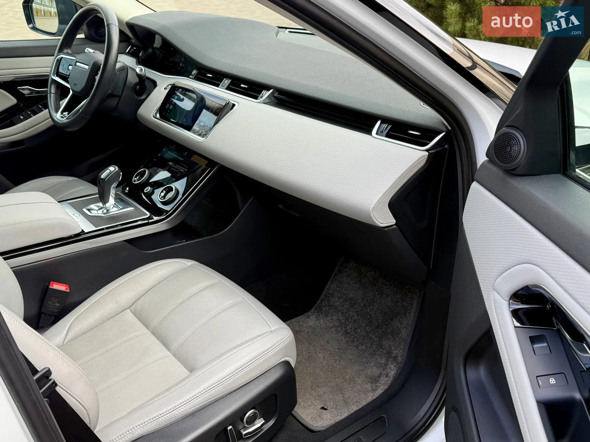 2021 Land Rover Range Rover Evoque - мініатюра 19