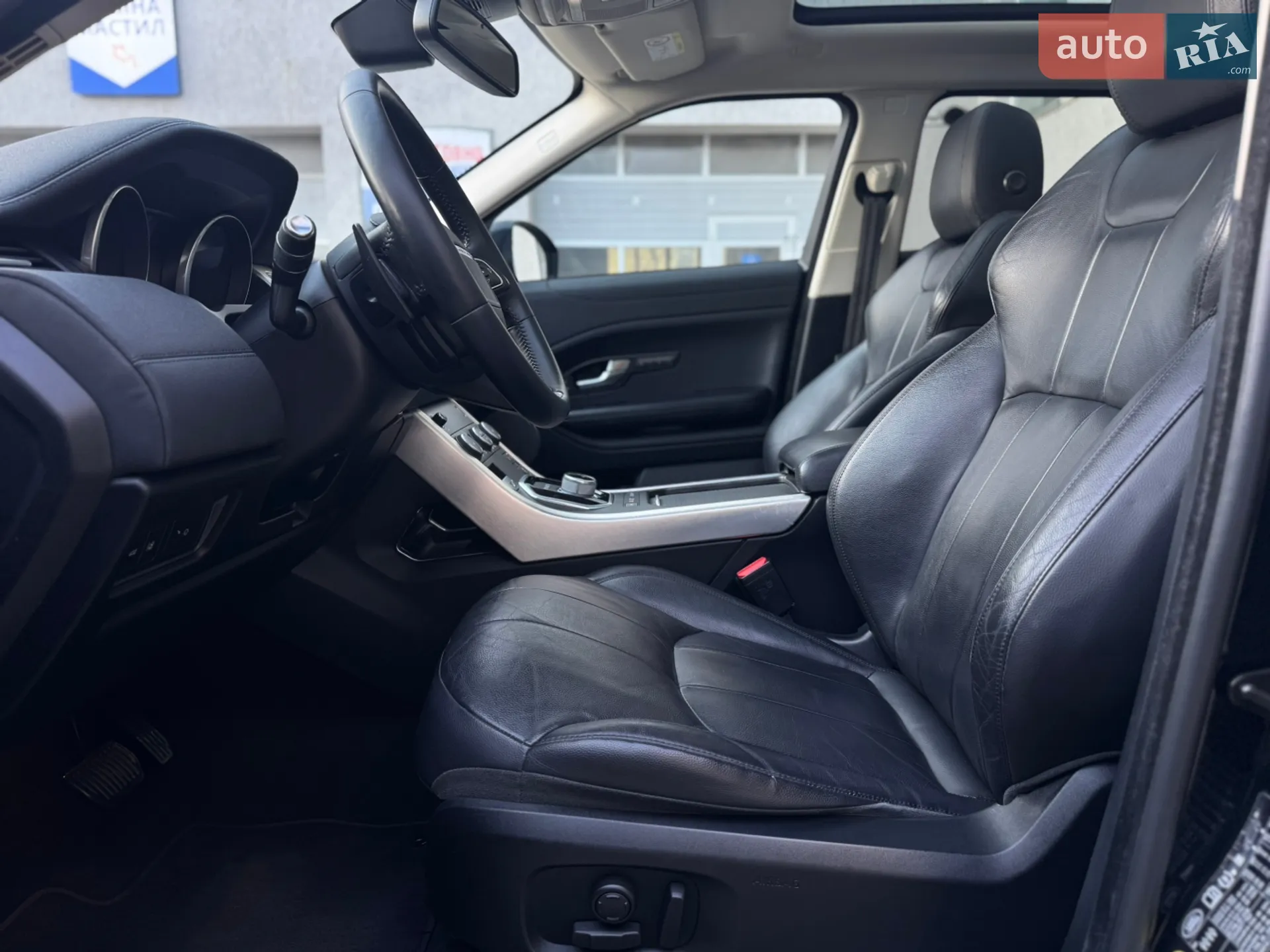 2016 Land Rover Range Rover Evoque - мініатюра 16