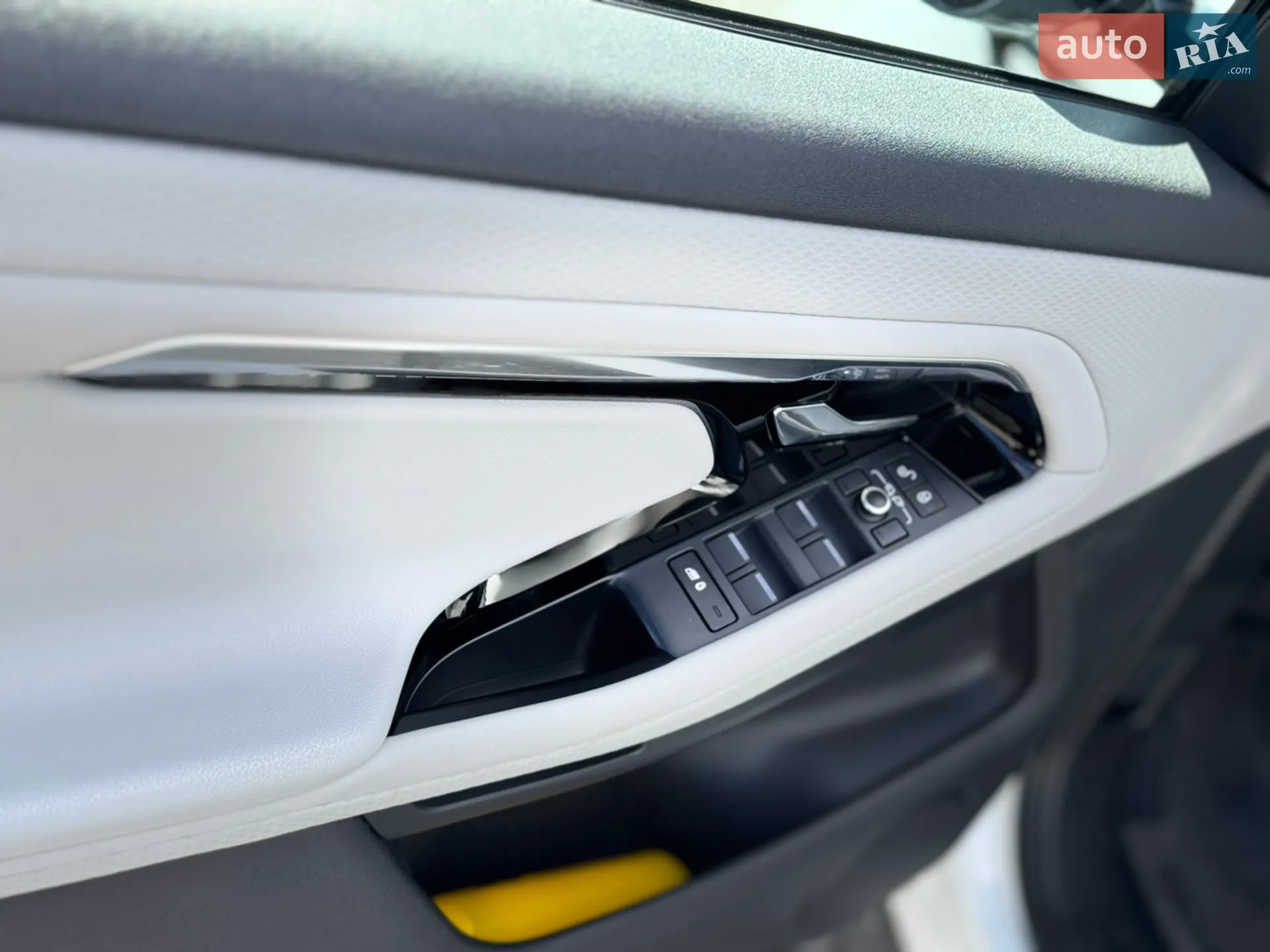 2019 Land Rover Range Rover Evoque - мініатюра 22