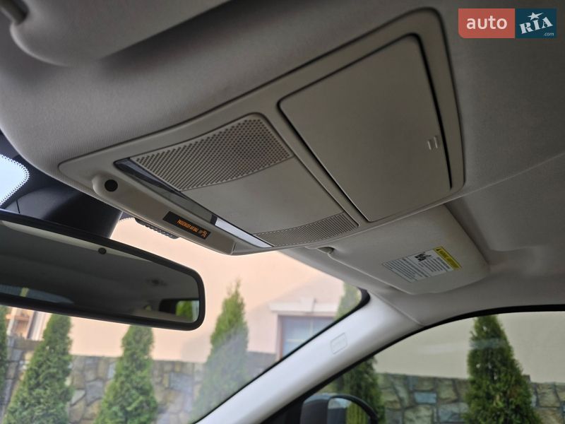 Внедорожник / Кроссовер Land Rover Range Rover Evoque 2015 в Ивано-Франковске