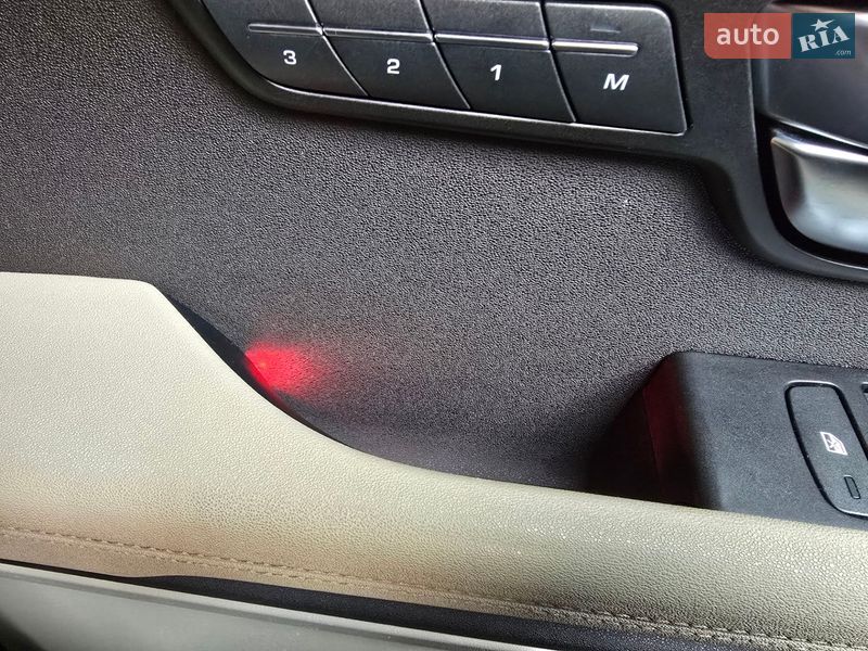 Внедорожник / Кроссовер Land Rover Range Rover Evoque 2015 в Ивано-Франковске