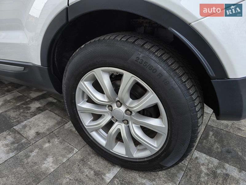 Внедорожник / Кроссовер Land Rover Range Rover Evoque 2015 в Ивано-Франковске