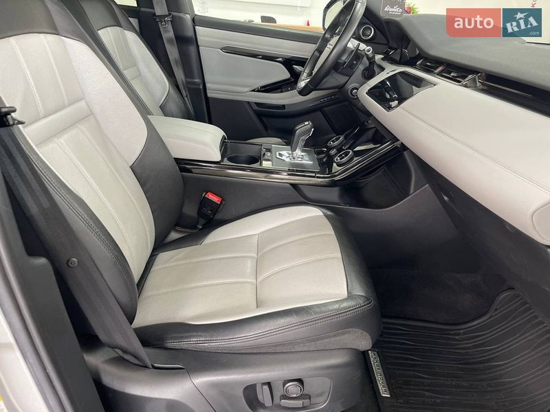 Внедорожник / Кроссовер Land Rover Range Rover Evoque 2019 в Киеве