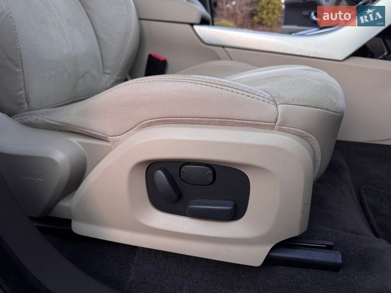 Внедорожник / Кроссовер Land Rover Range Rover Evoque 2014 в Вараше