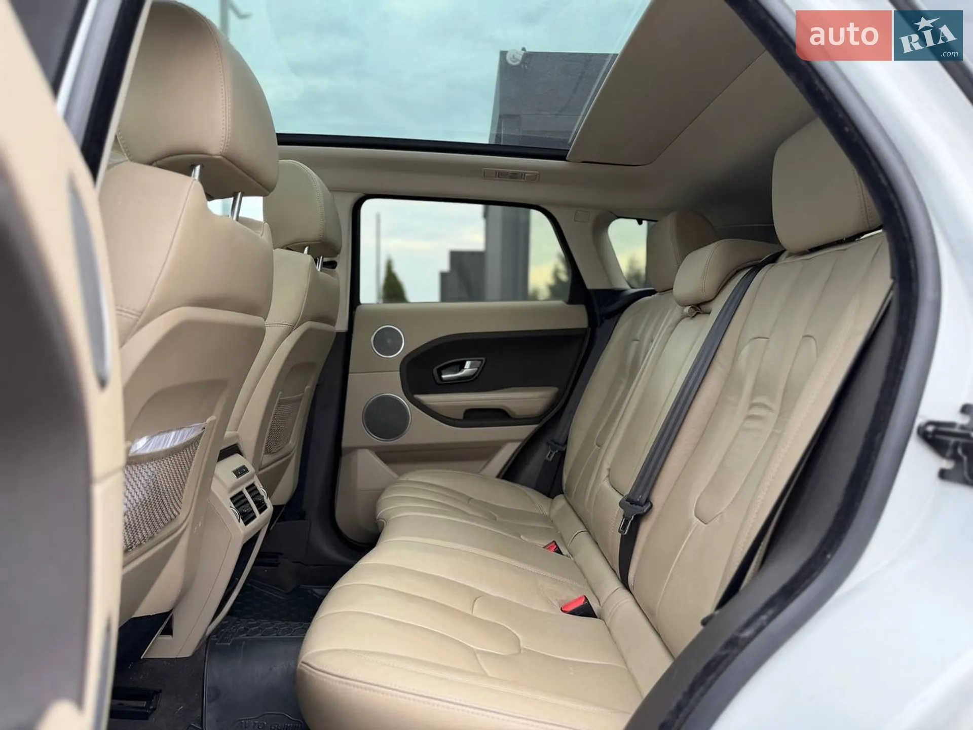 2015 Land Rover Range Rover Evoque - мініатюра 19