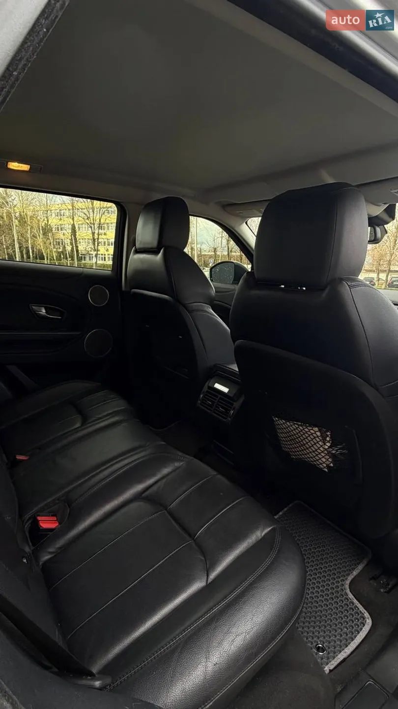 2017 Land Rover Range Rover Evoque - мініатюра 32