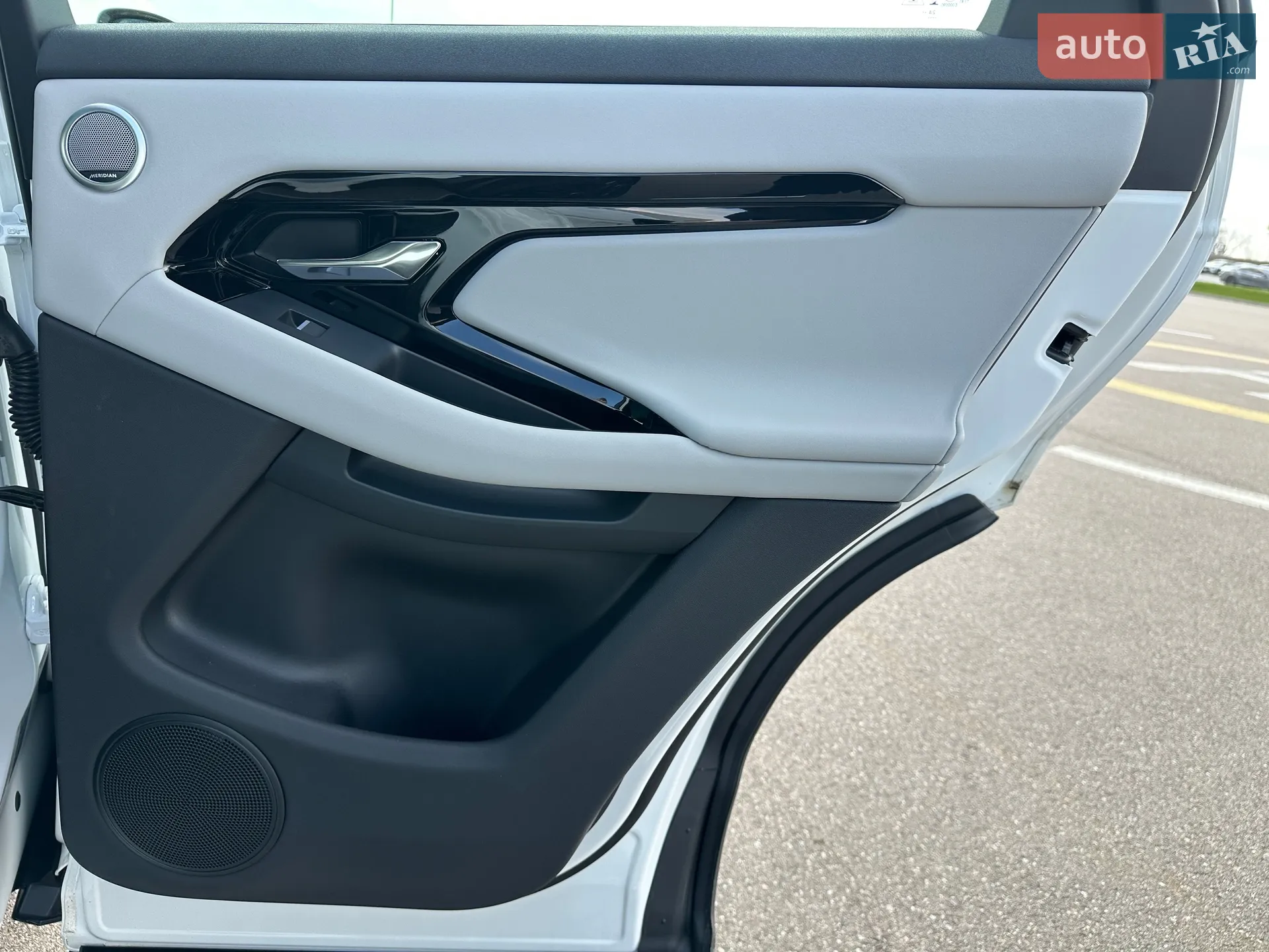 2025 Land Rover Range Rover Evoque - мініатюра 27
