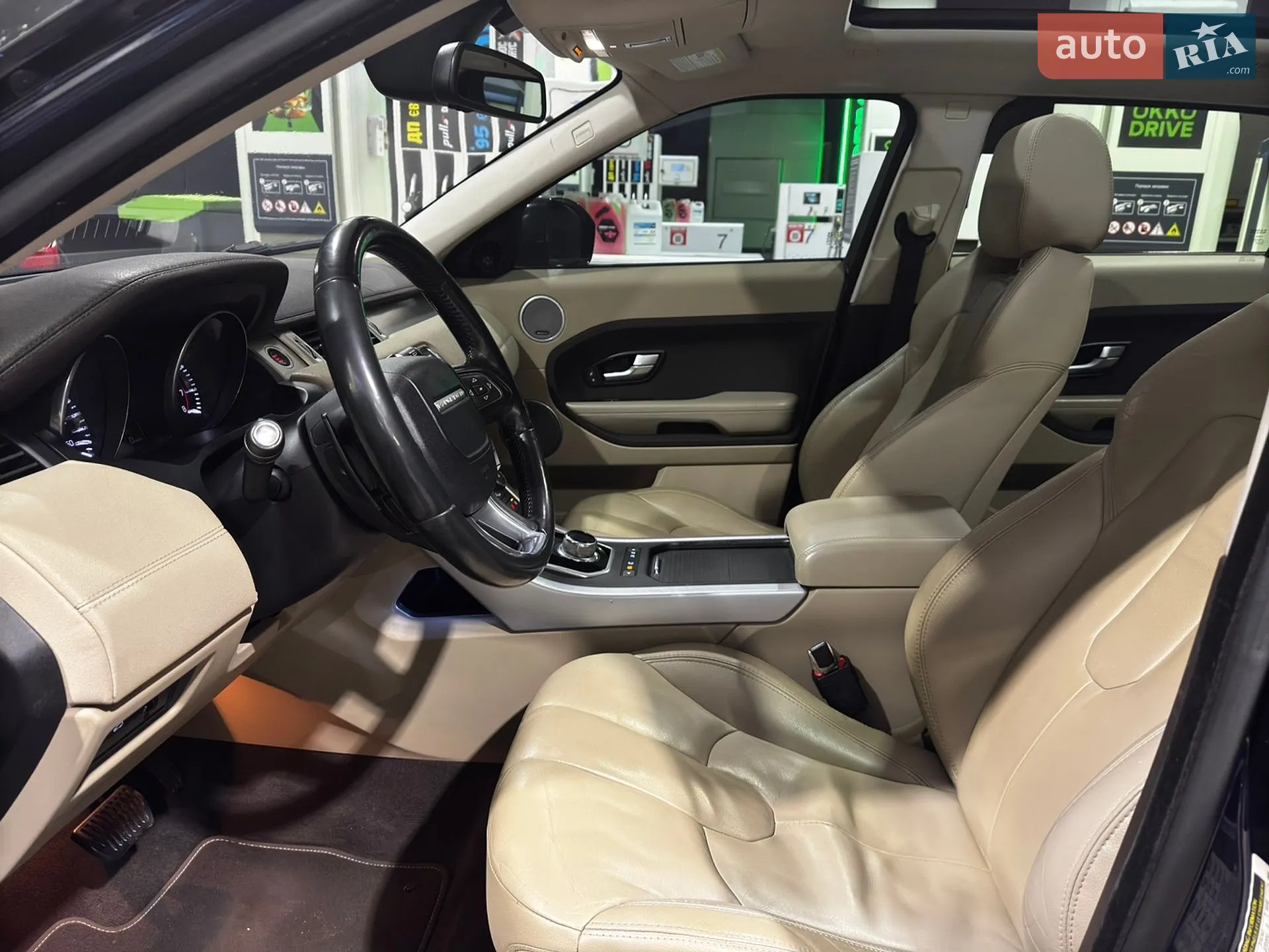 2014 Land Rover Range Rover Evoque - мініатюра 29