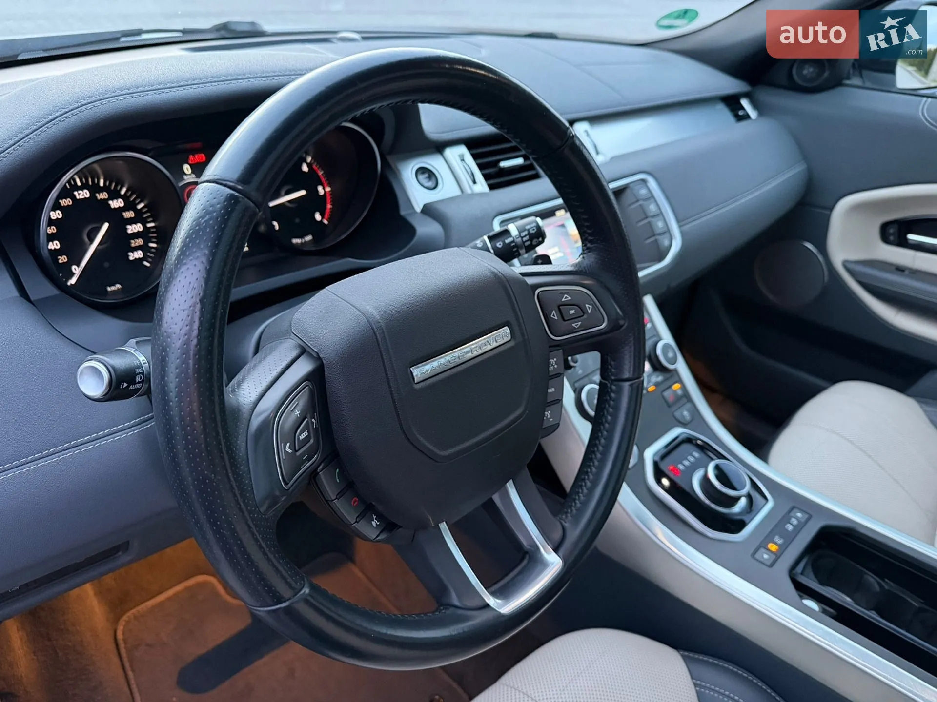 2017 Land Rover Range Rover Evoque - мініатюра 31
