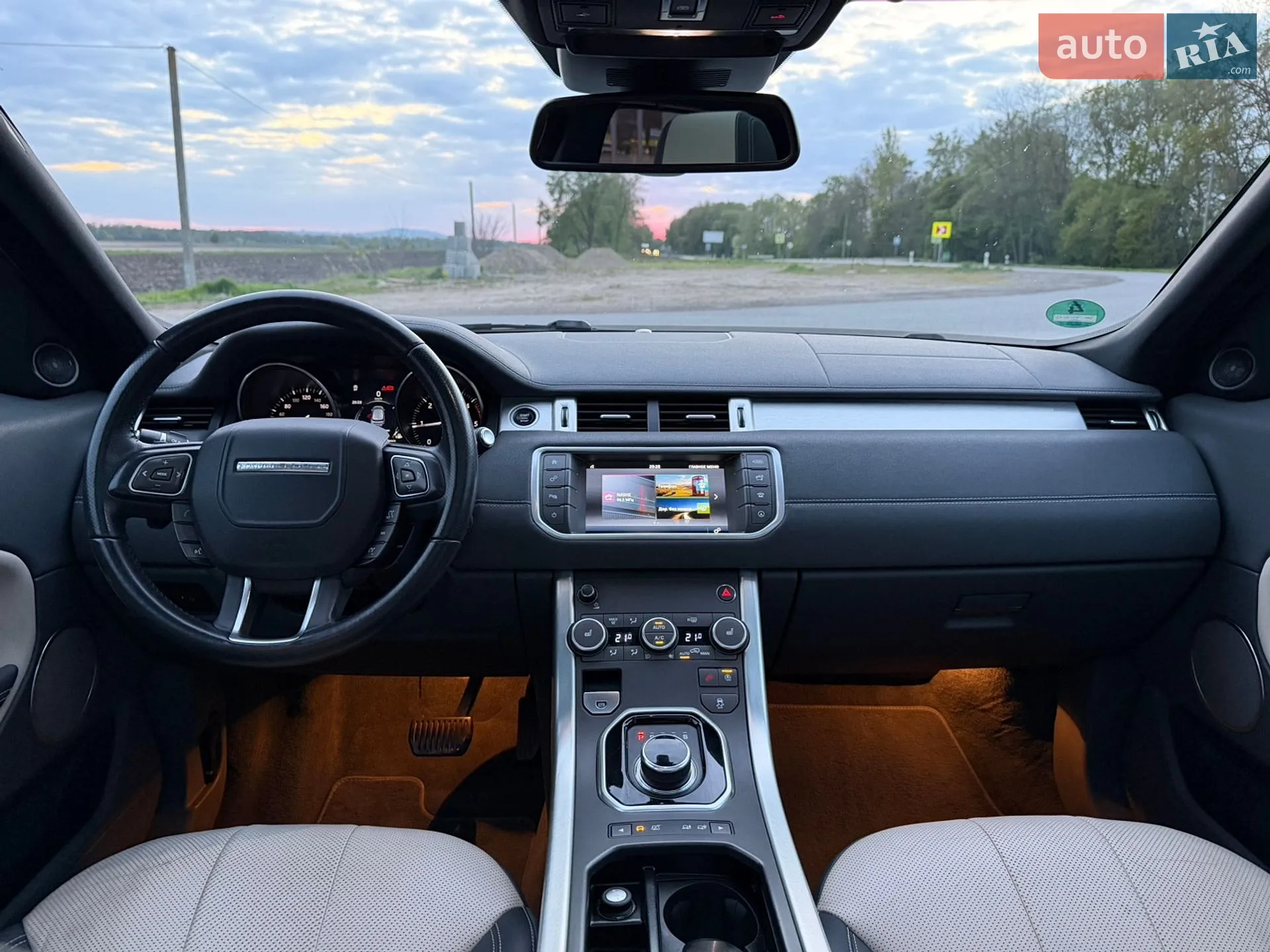 2017 Land Rover Range Rover Evoque - мініатюра 34