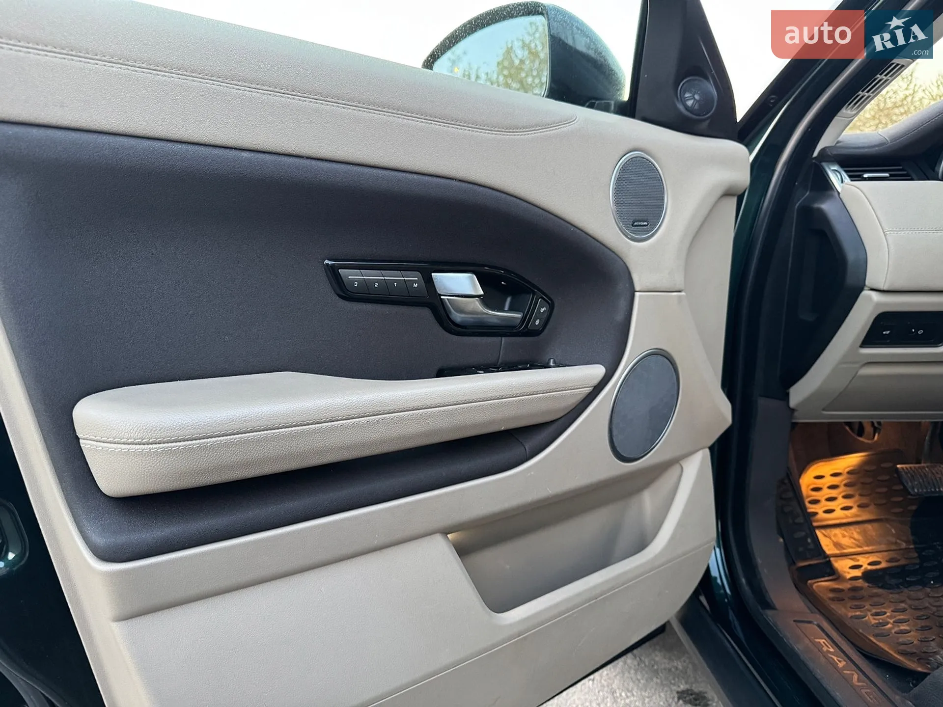 2016 Land Rover Range Rover Evoque - мініатюра 44