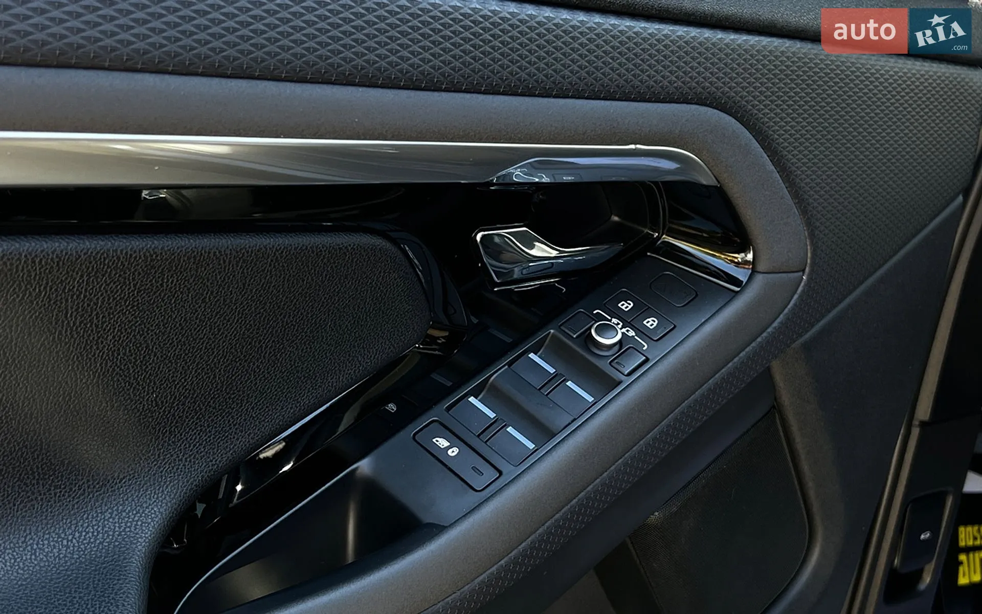 2022 Land Rover Range Rover Evoque - мініатюра 25