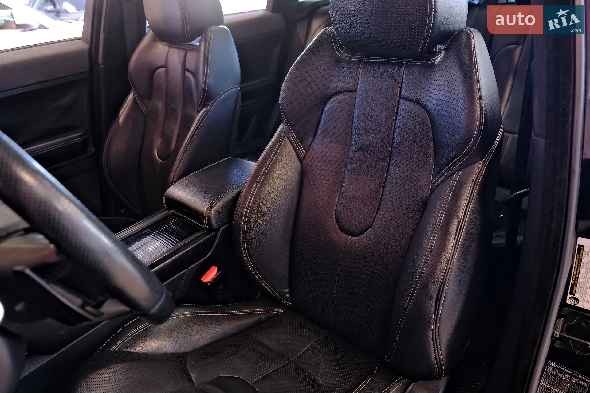 2014 Land Rover Range Rover Evoque - мініатюра 35