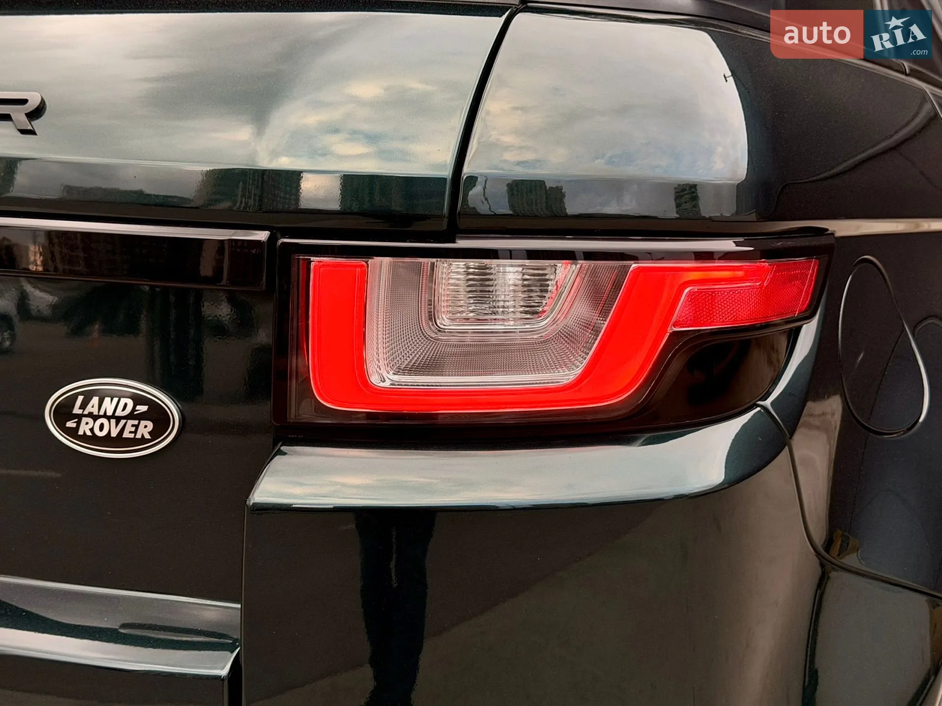 2017 Land Rover Range Rover Evoque - мініатюра 25