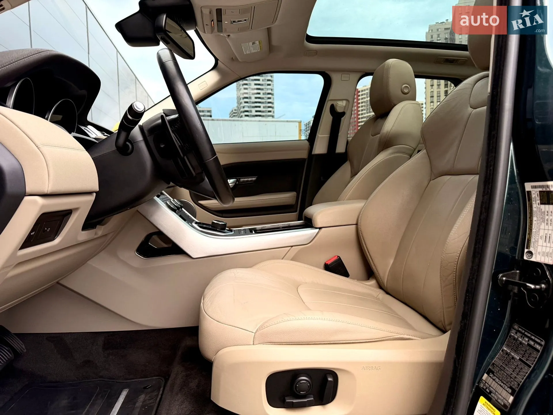 2017 Land Rover Range Rover Evoque - мініатюра 31