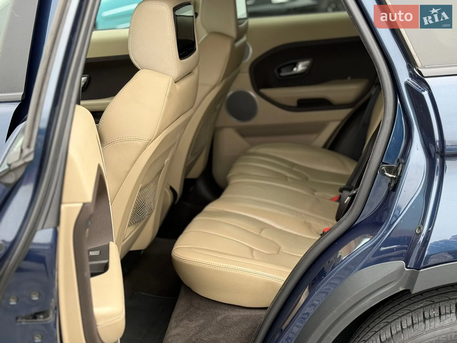 2012 Land Rover Range Rover Evoque - мініатюра 18