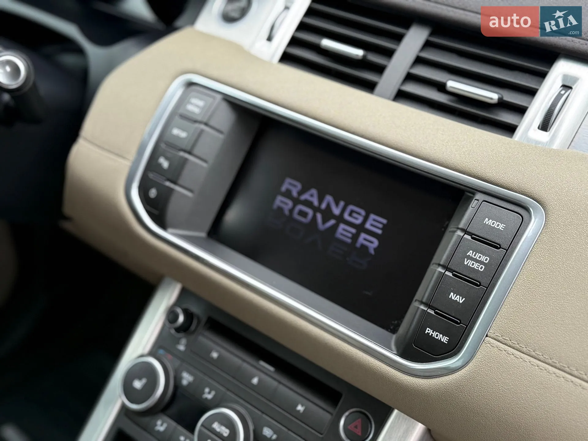 2012 Land Rover Range Rover Evoque - мініатюра 23