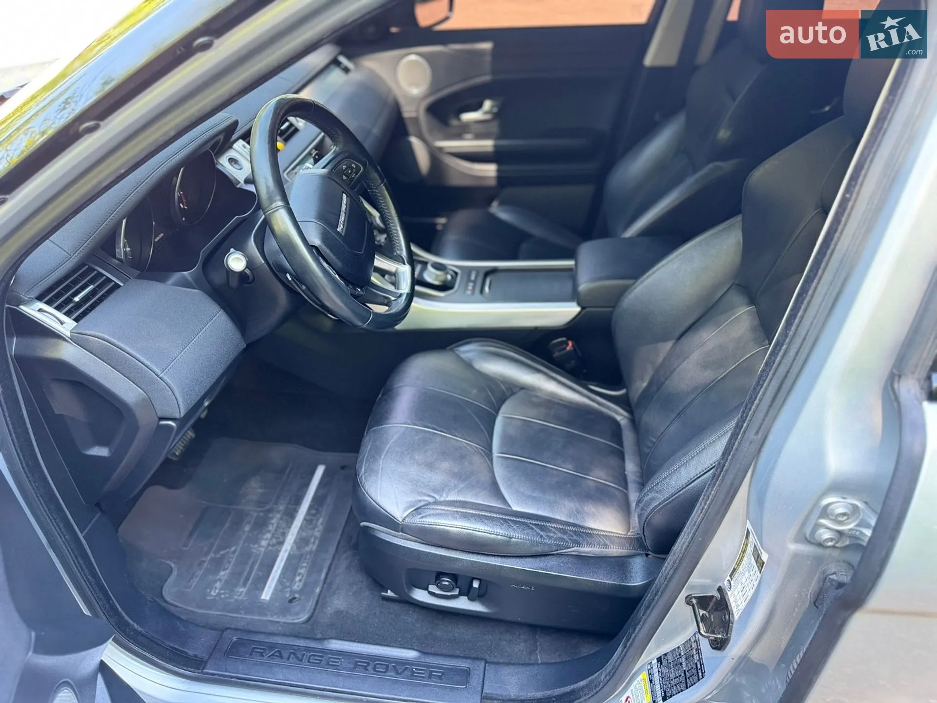2015 Land Rover Range Rover Evoque - мініатюра 26