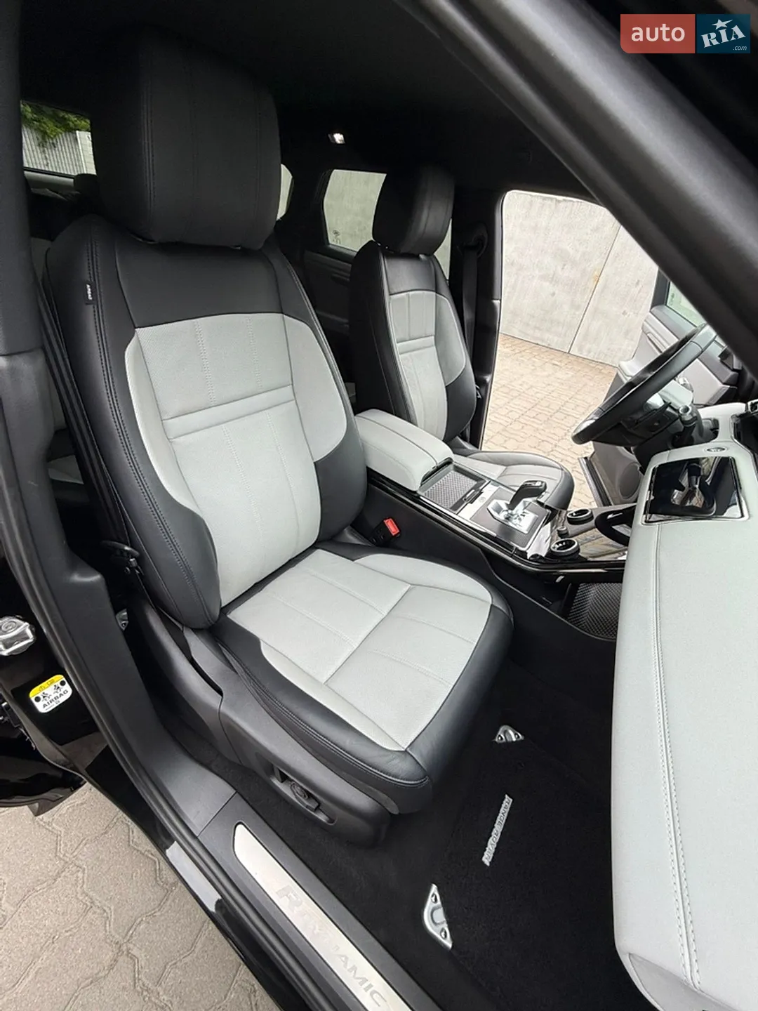 2020 Land Rover Range Rover Evoque - мініатюра 34