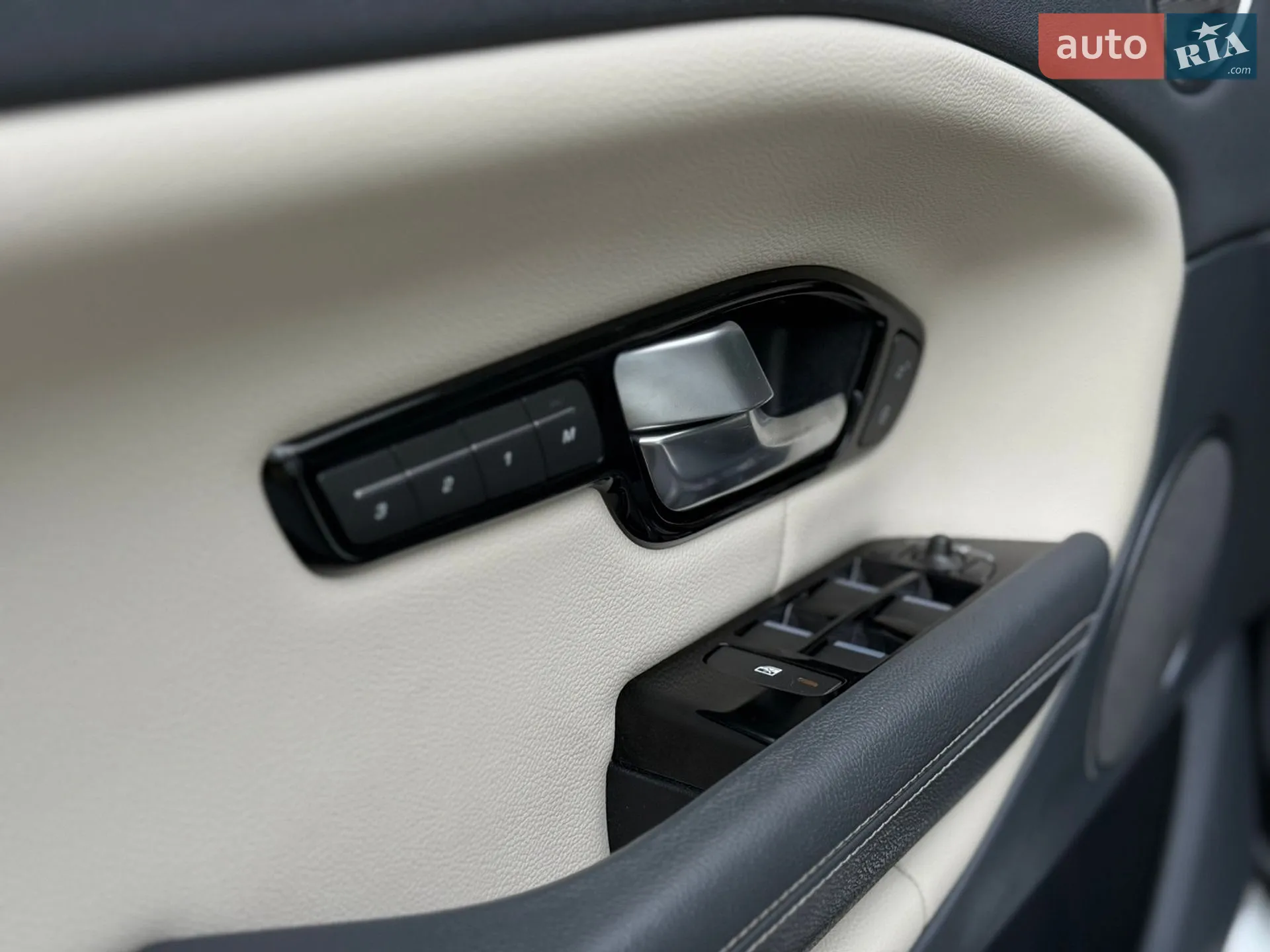 2015 Land Rover Range Rover Evoque - мініатюра 9