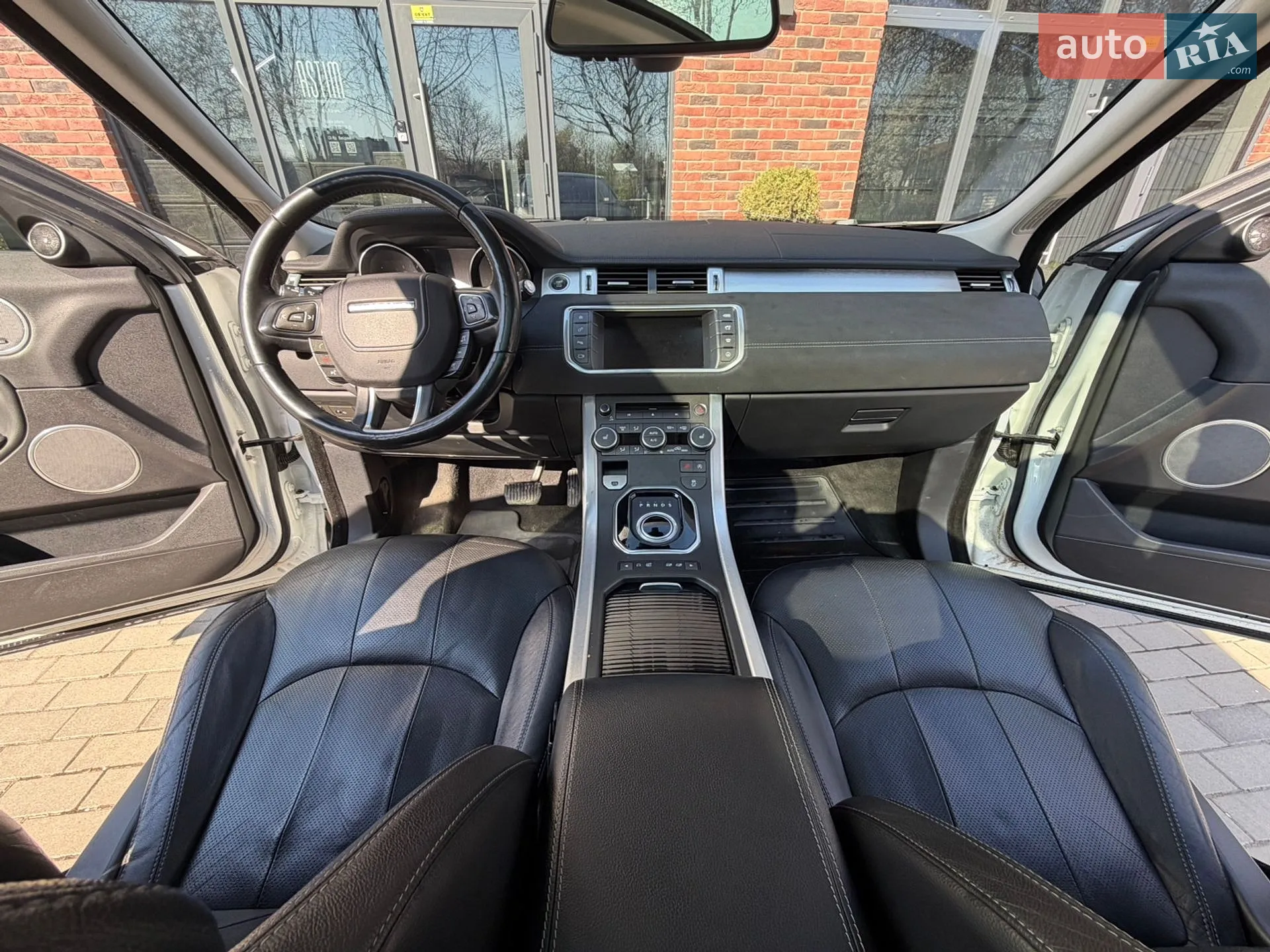 2016 Land Rover Range Rover Evoque - мініатюра 24