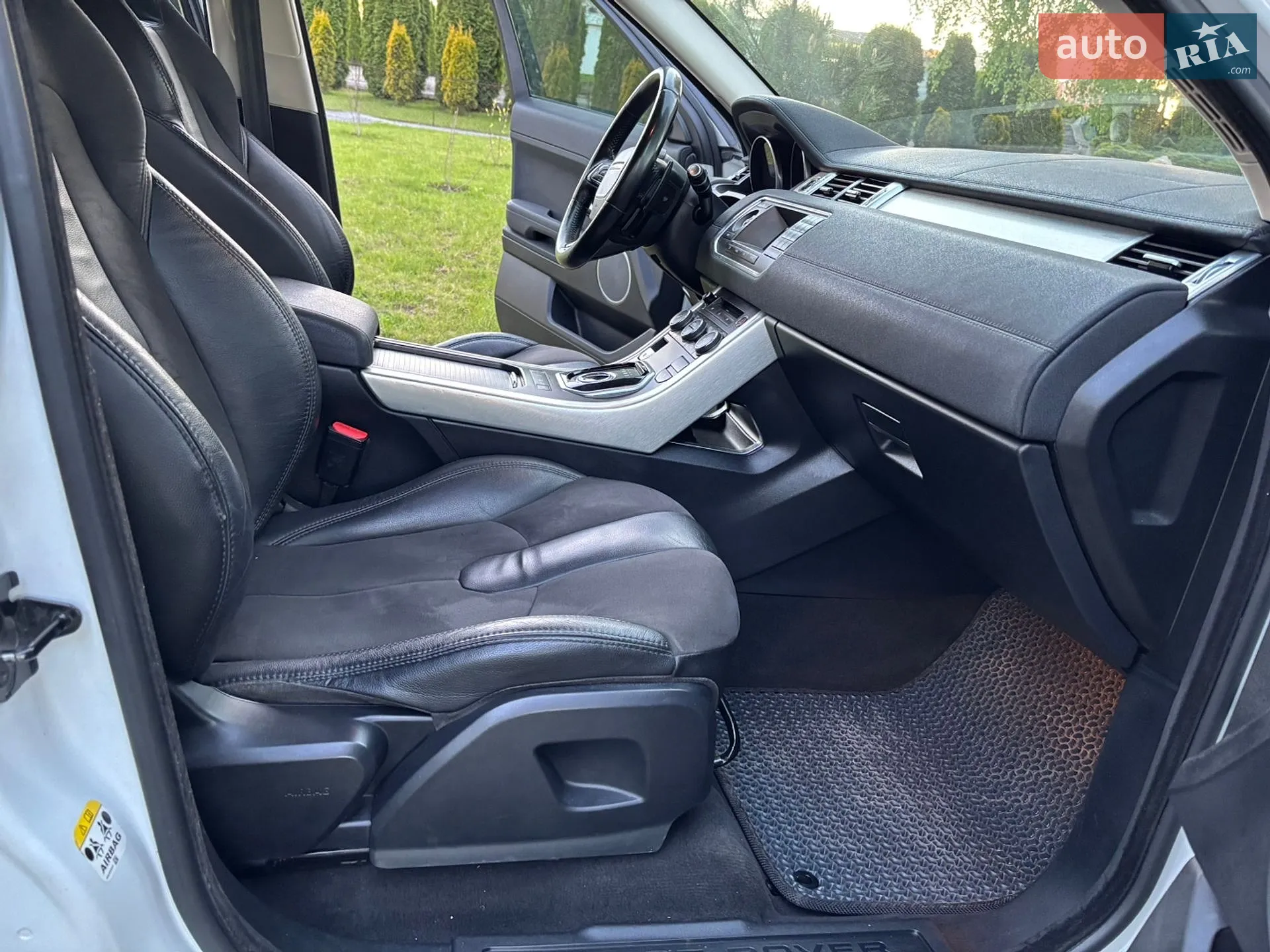 2013 Land Rover Range Rover Evoque - мініатюра 32