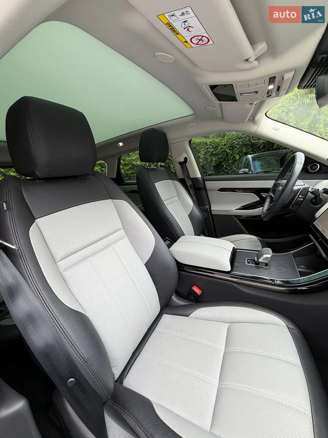 2023 Land Rover Range Rover Evoque - мініатюра 24