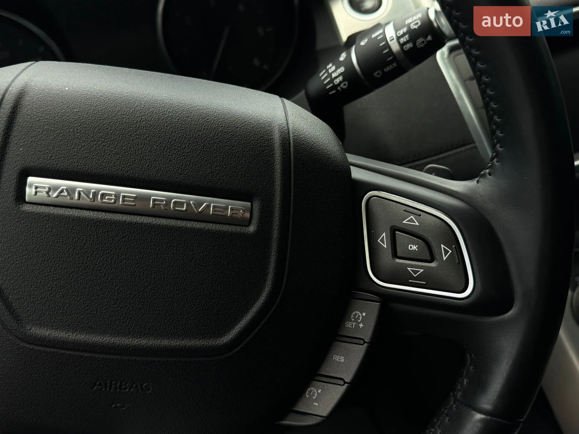 2015 Land Rover Range Rover Evoque - мініатюра 24