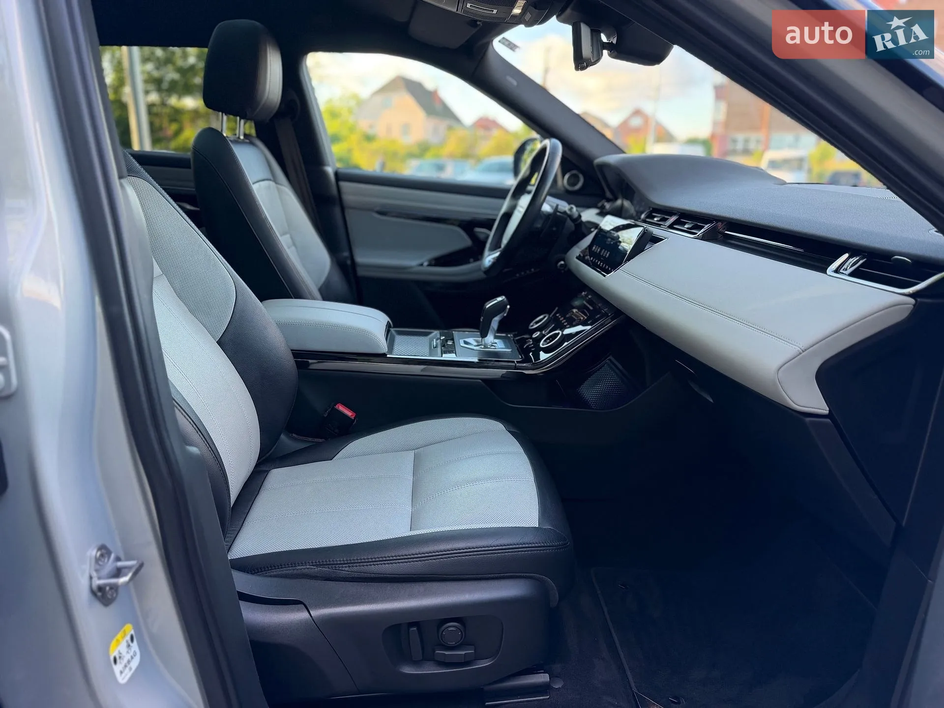 2019 Land Rover Range Rover Evoque - мініатюра 33