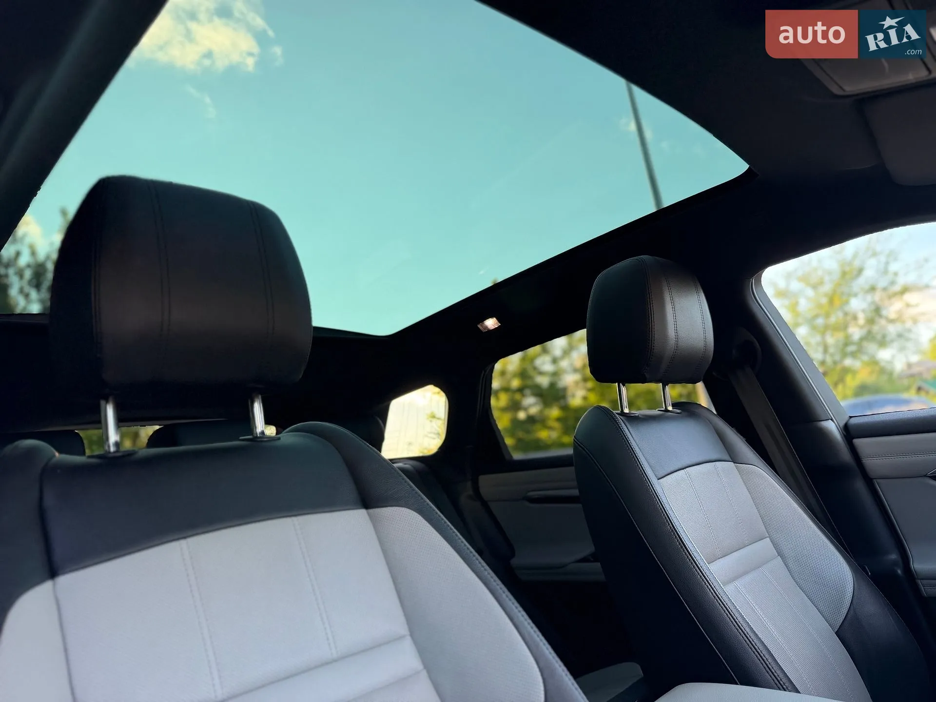 2019 Land Rover Range Rover Evoque - мініатюра 36
