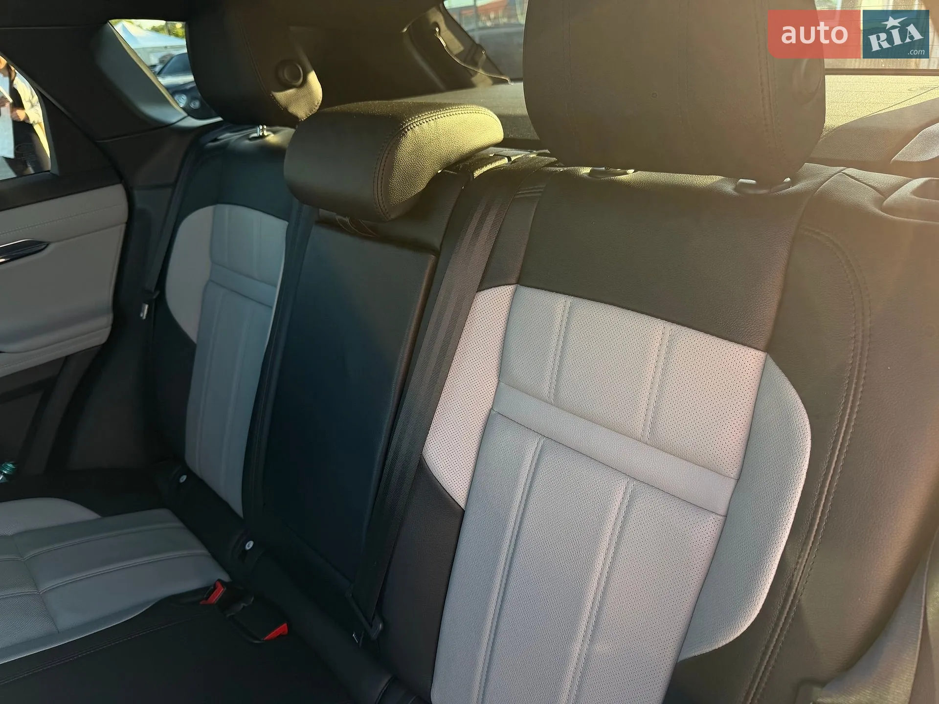 2020 Land Rover Range Rover Evoque - мініатюра 20