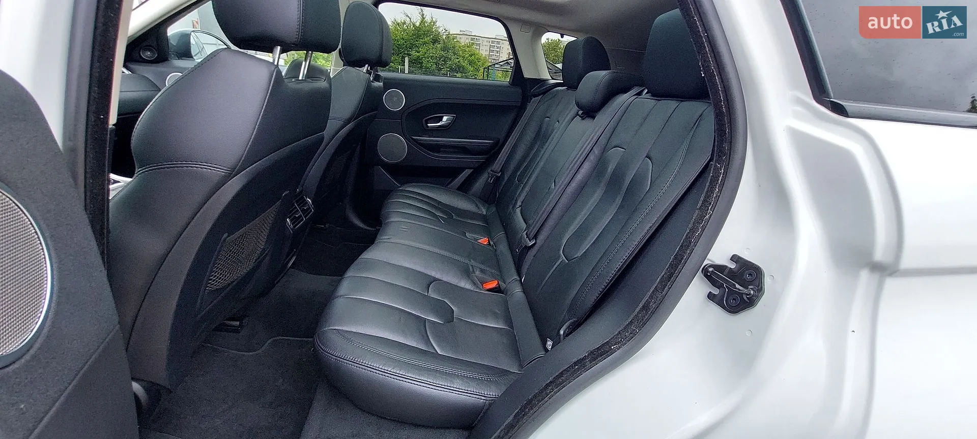 2015 Land Rover Range Rover Evoque - мініатюра 26