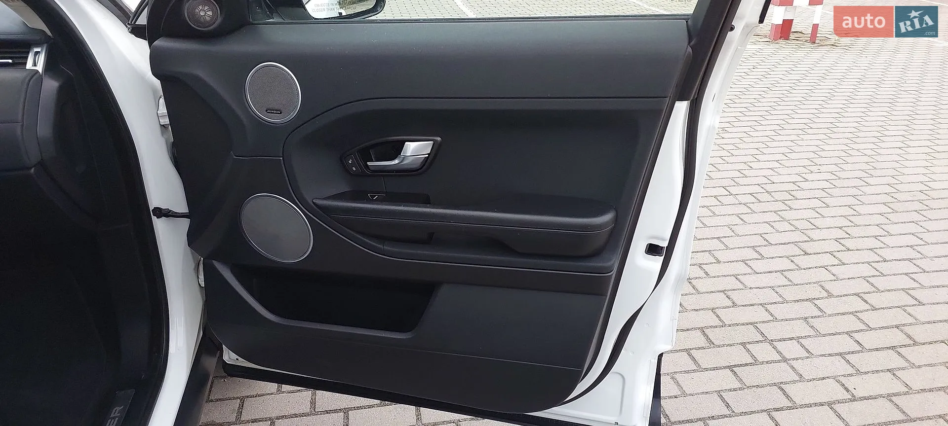 2015 Land Rover Range Rover Evoque - мініатюра 36