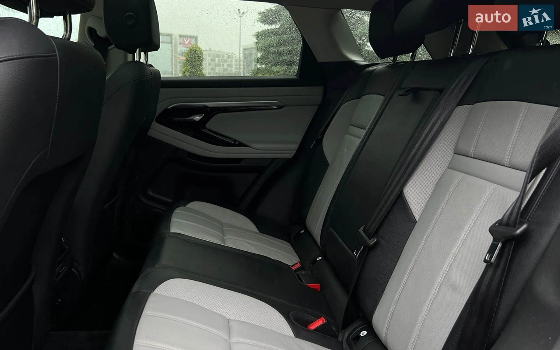 2022 Land Rover Range Rover Evoque - мініатюра 24