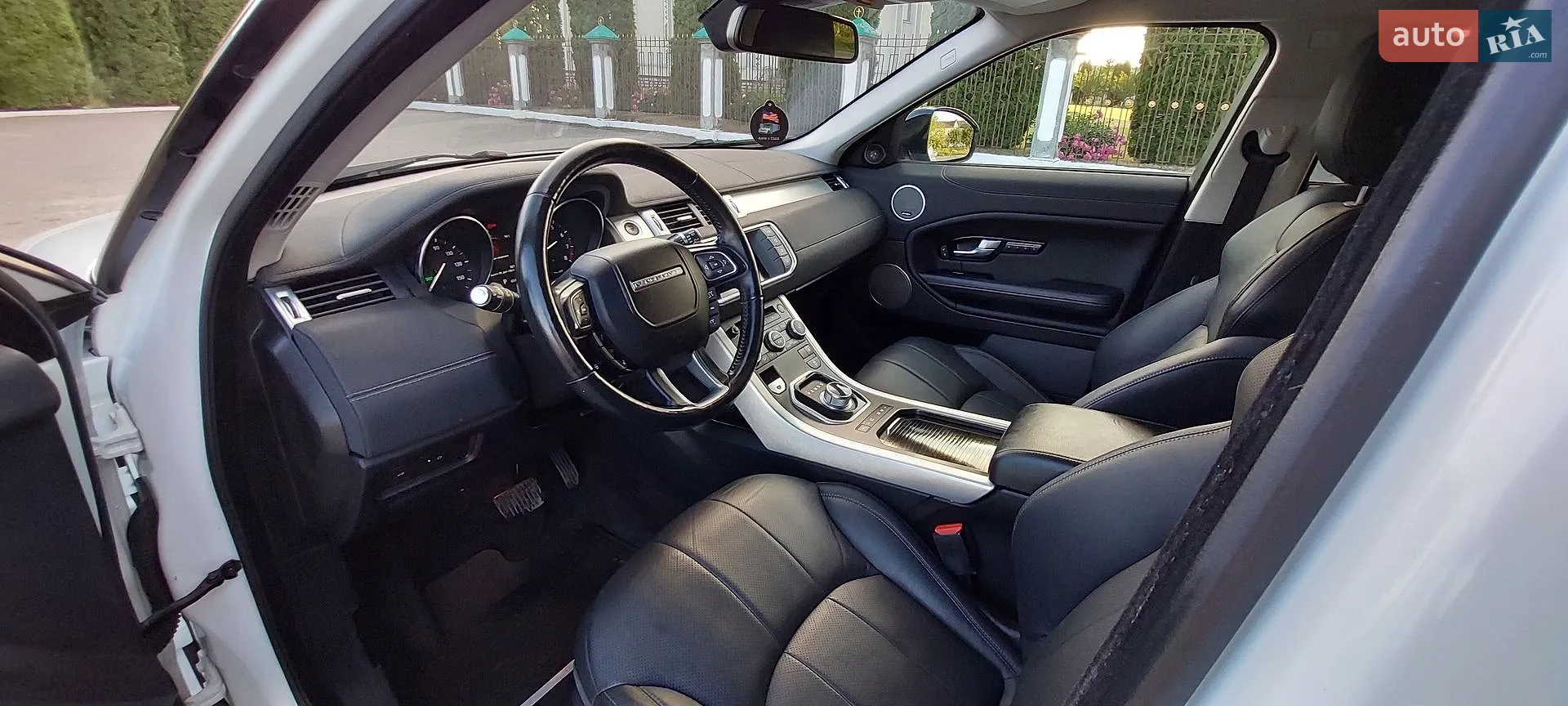 2016 Land Rover Range Rover Evoque - мініатюра 30