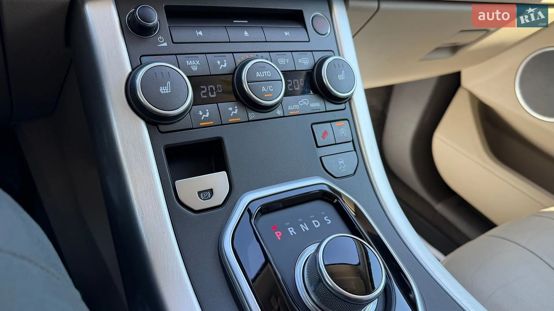 2016 Land Rover Range Rover Evoque - мініатюра 38