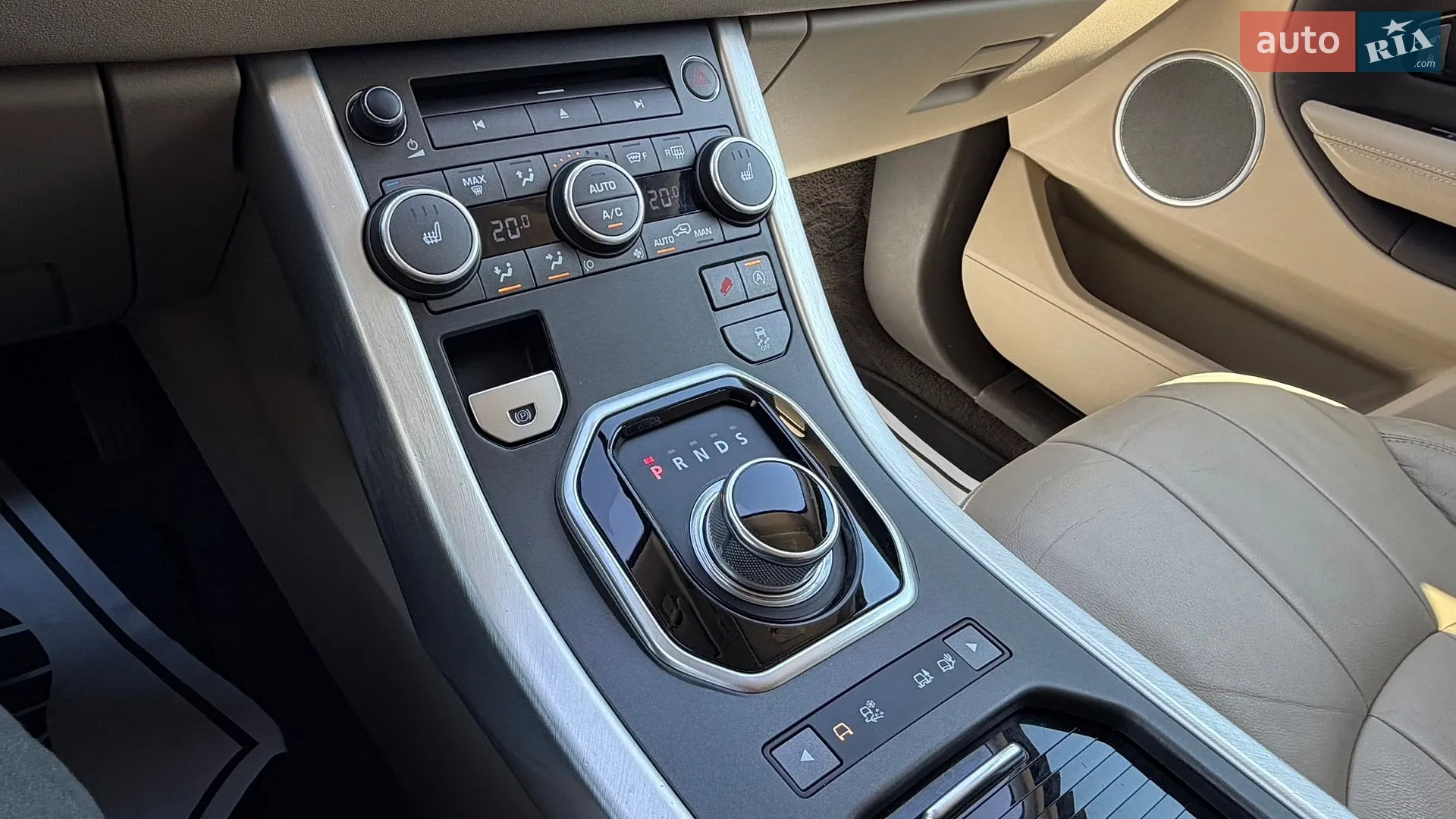 2016 Land Rover Range Rover Evoque - мініатюра 39