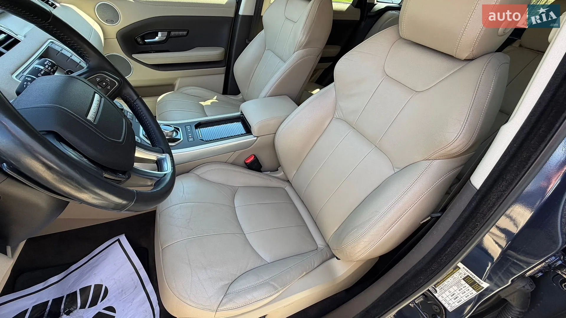 2016 Land Rover Range Rover Evoque - мініатюра 43