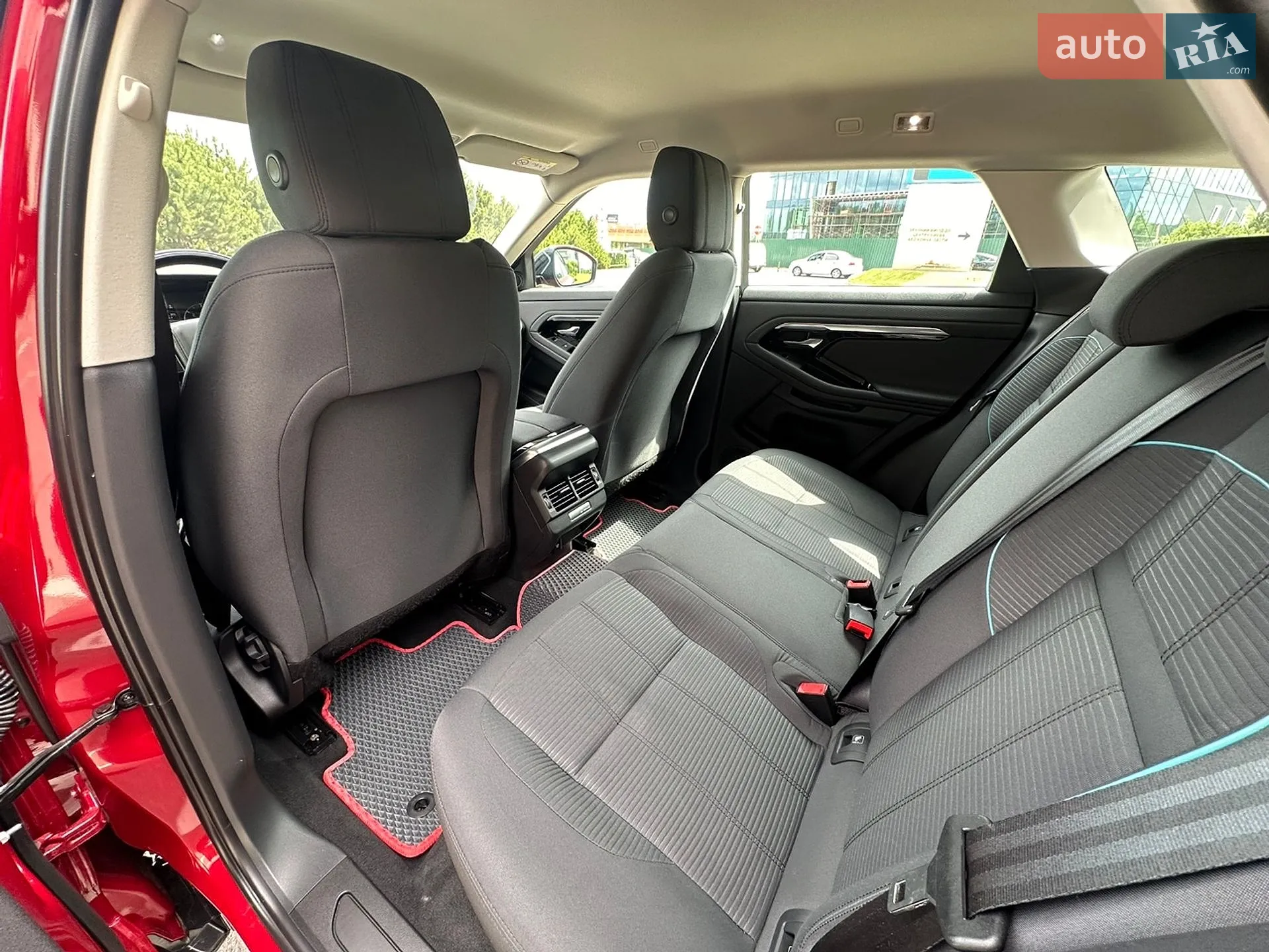 2019 Land Rover Range Rover Evoque - мініатюра 22