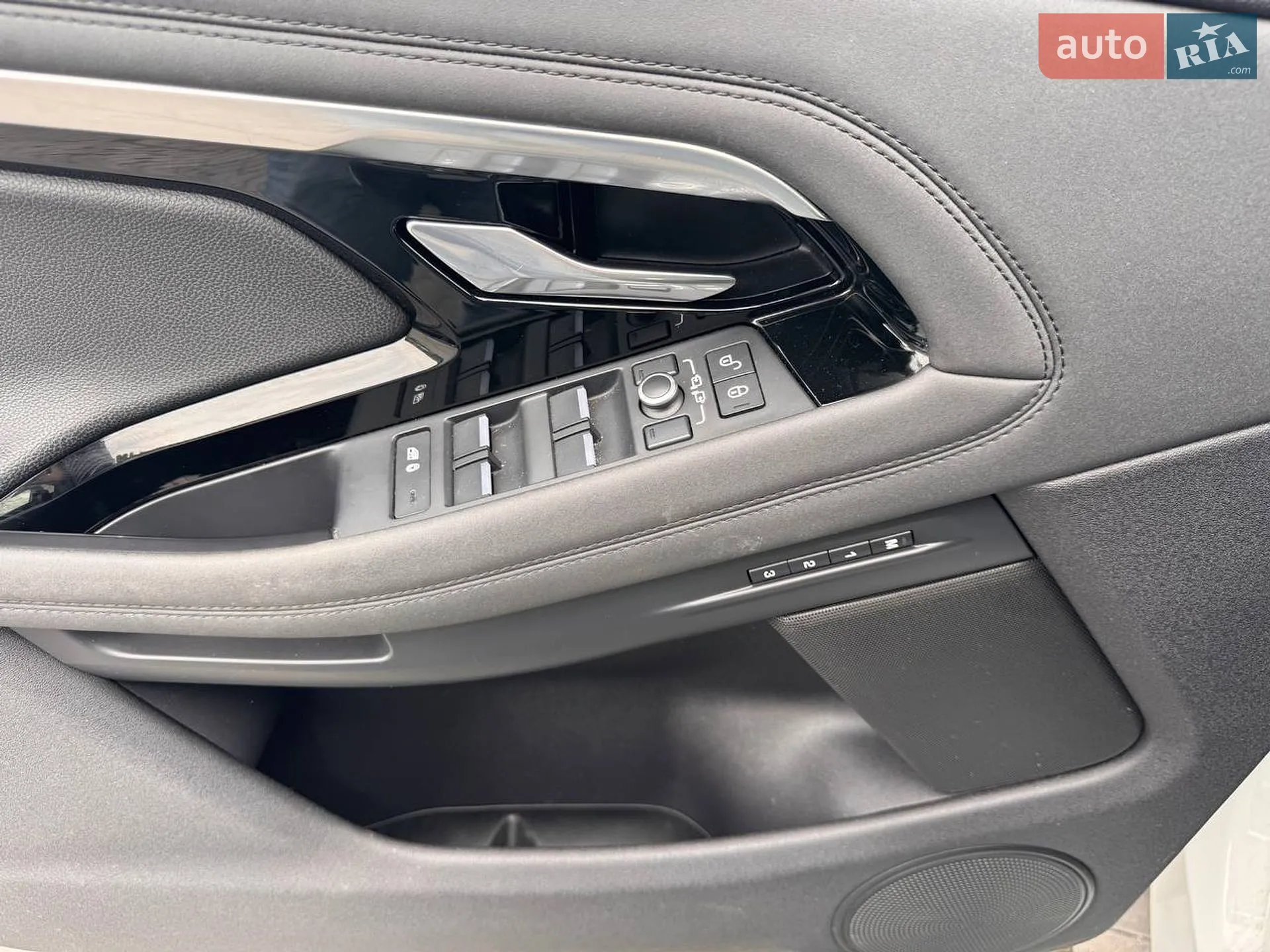 2020 Land Rover Range Rover Evoque - мініатюра 13