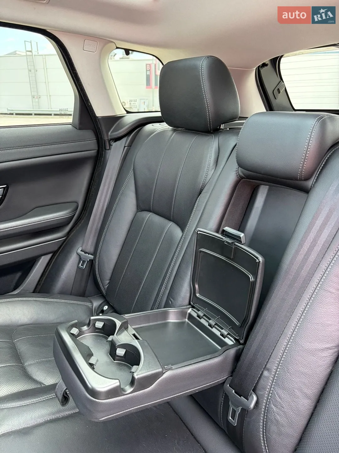 2016 Land Rover Range Rover Evoque - мініатюра 23