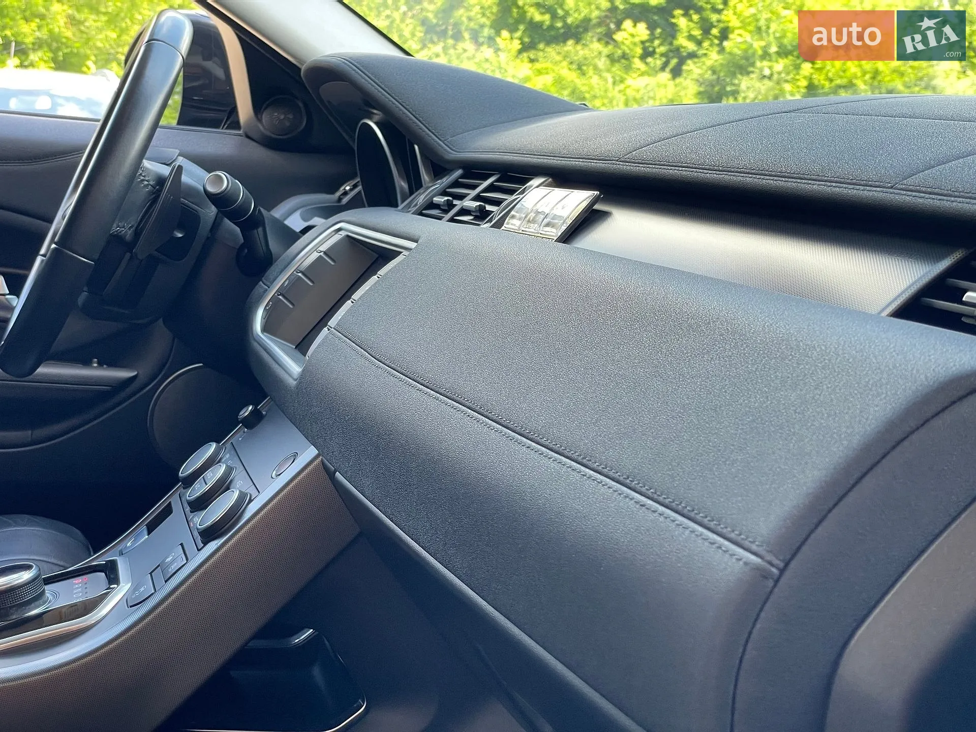 2017 Land Rover Range Rover Evoque - мініатюра 36