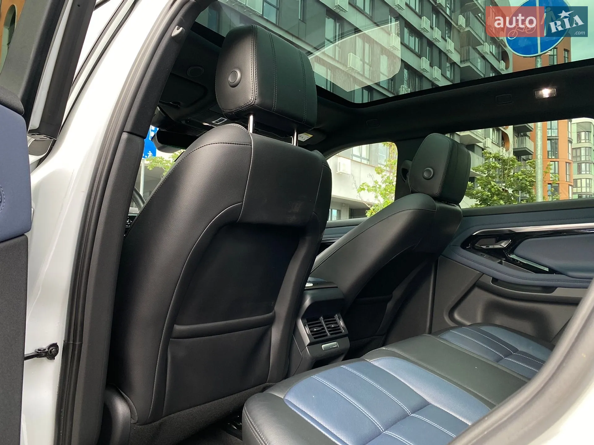 2021 Land Rover Range Rover Evoque - мініатюра 22