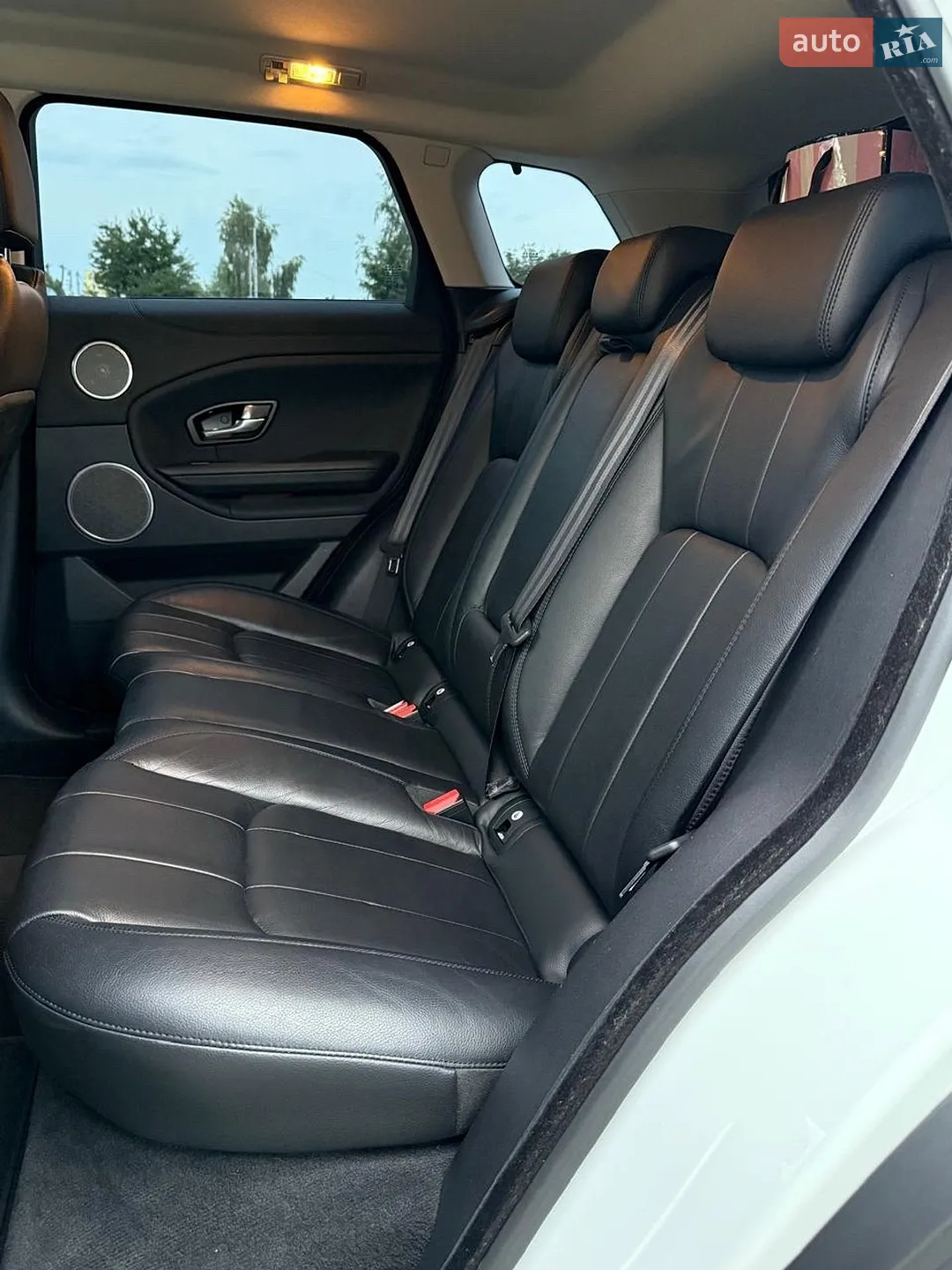 2016 Land Rover Range Rover Evoque - мініатюра 36