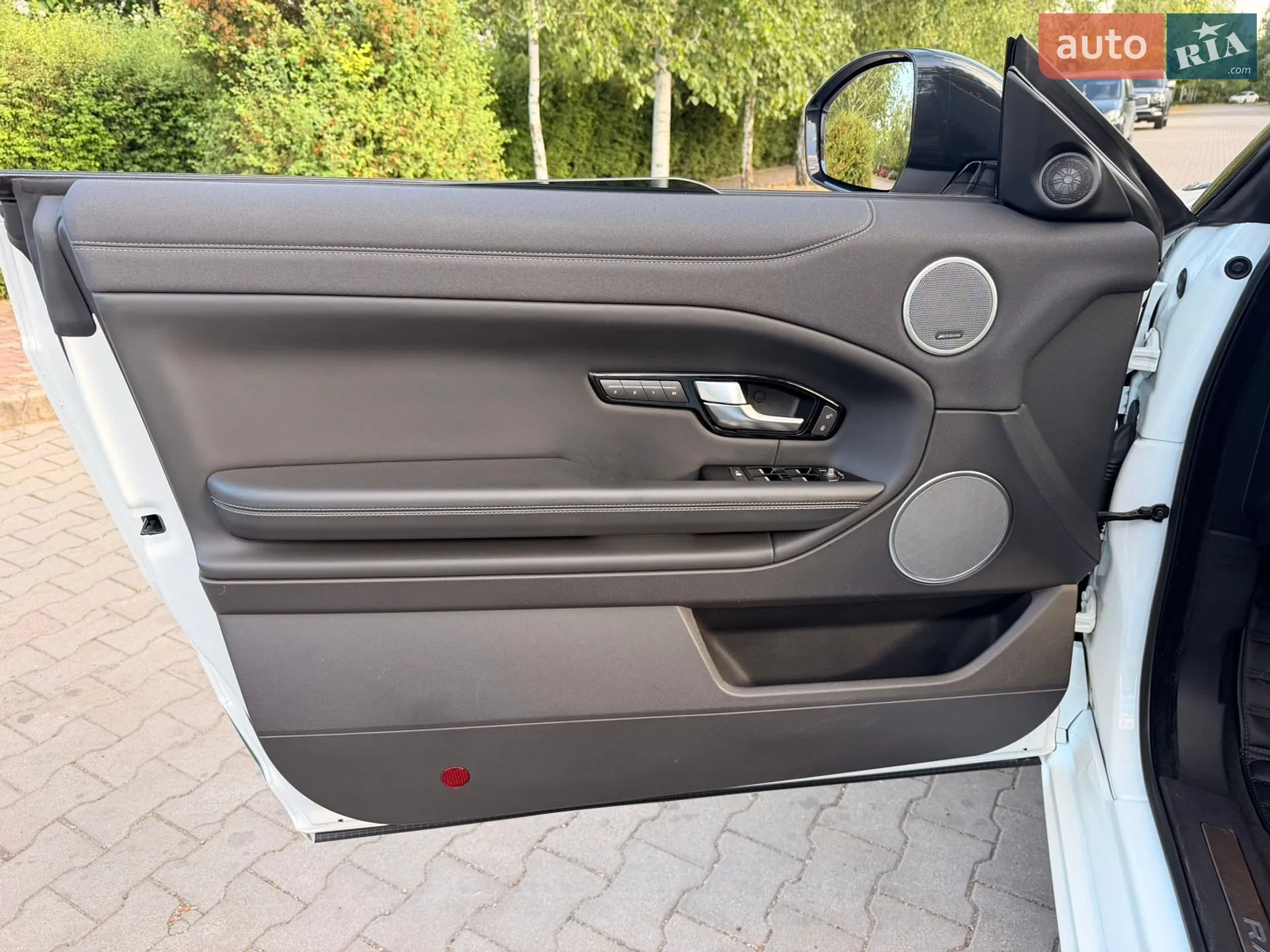 2017 Land Rover Range Rover Evoque - мініатюра 20