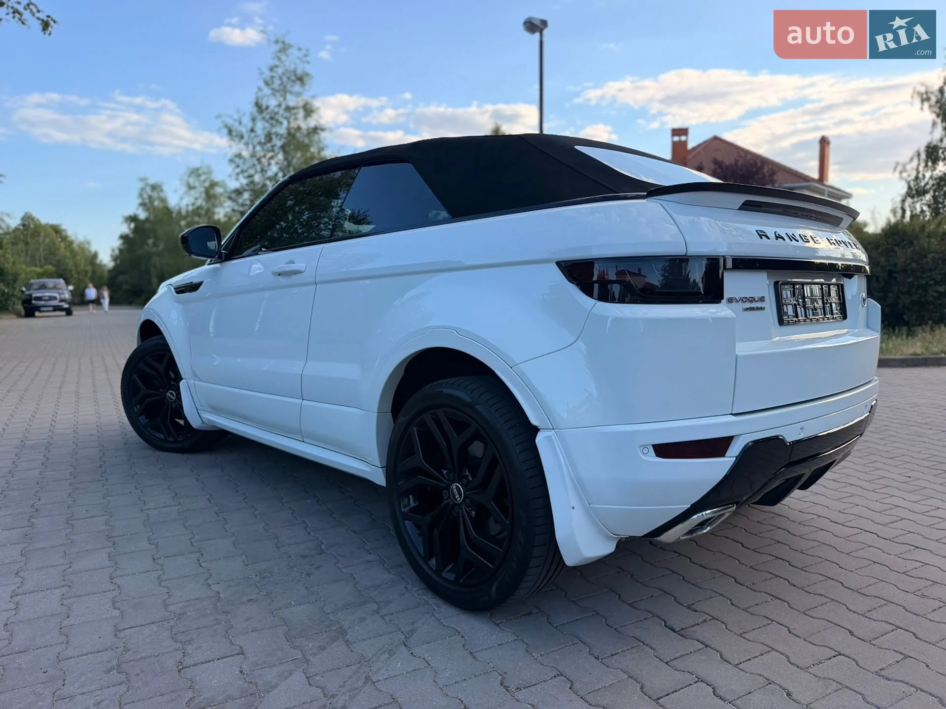 2017 Land Rover Range Rover Evoque - мініатюра 30