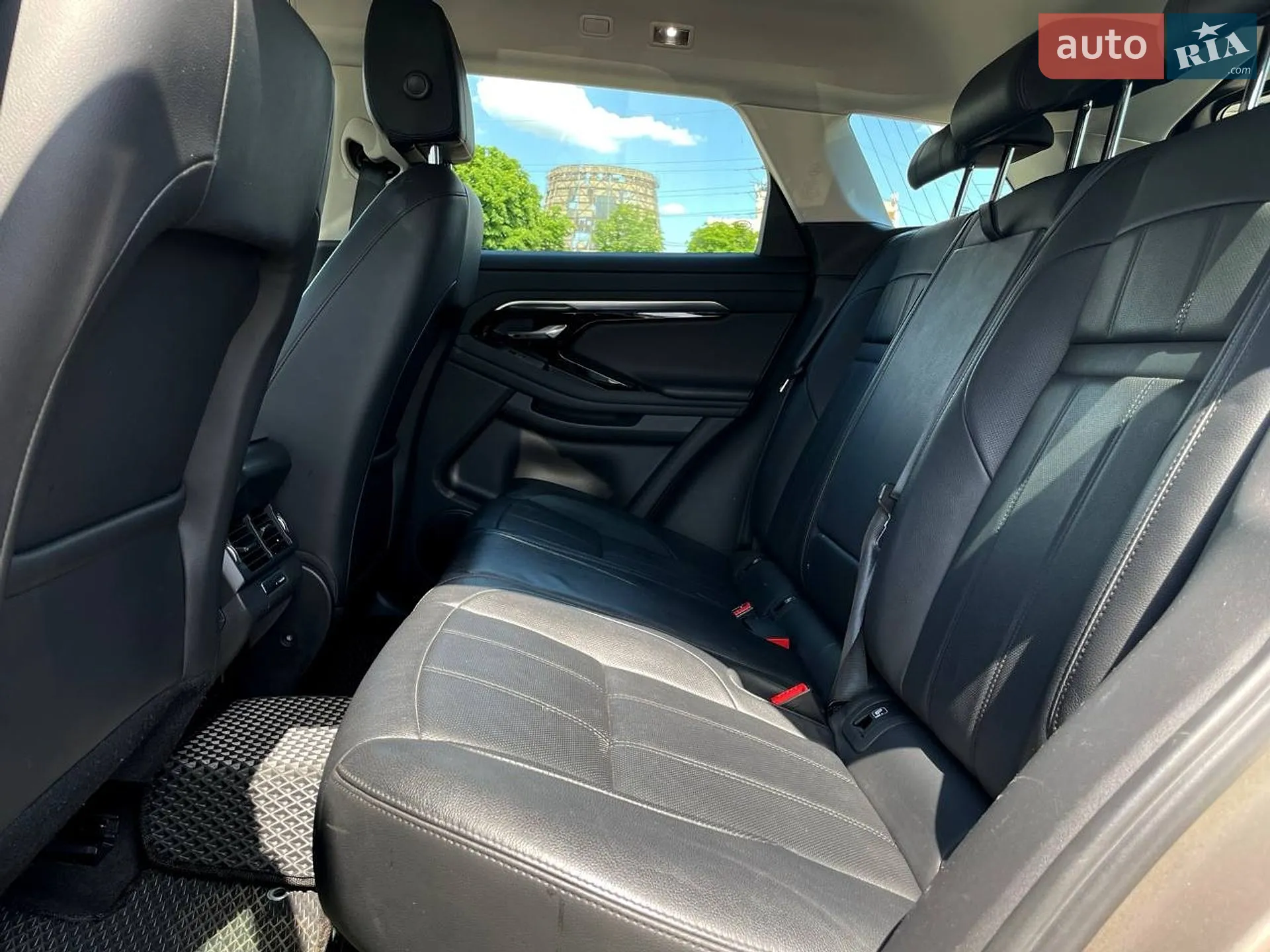 2021 Land Rover Range Rover Evoque - мініатюра 39