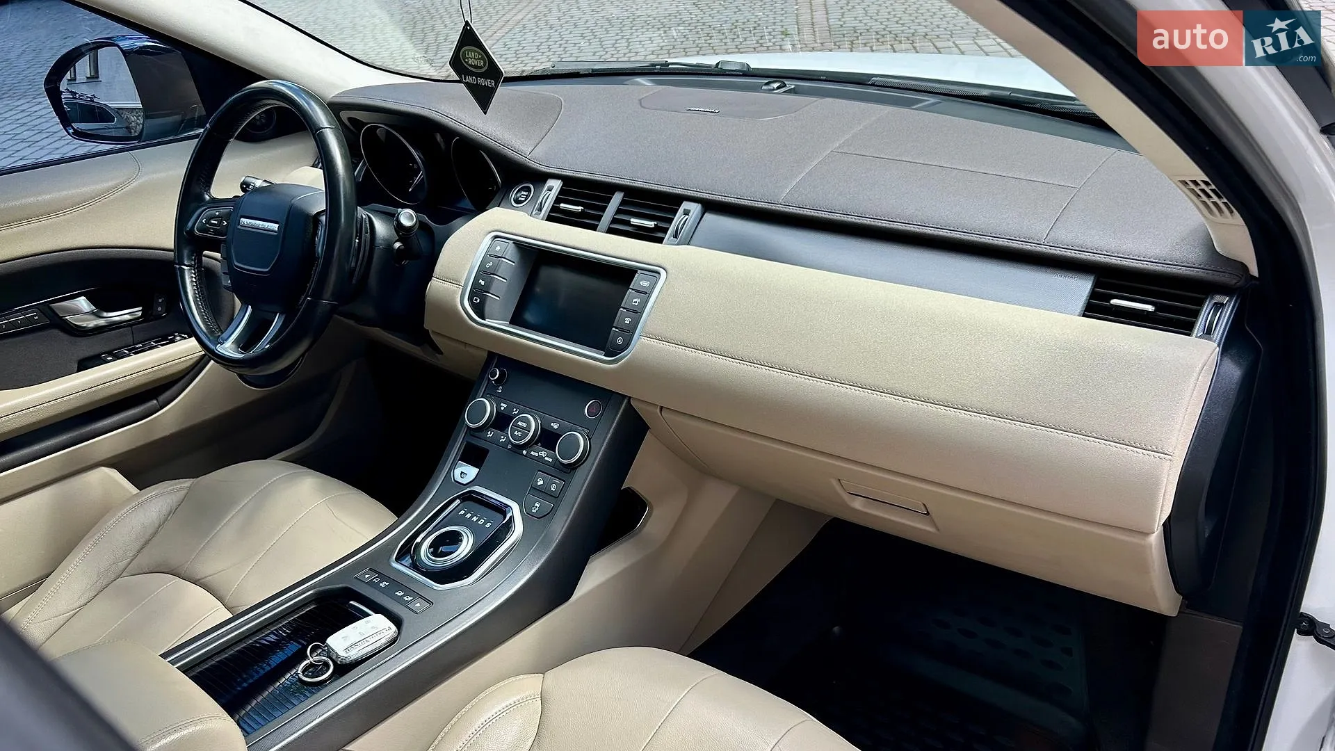 2017 Land Rover Range Rover Evoque - мініатюра 21