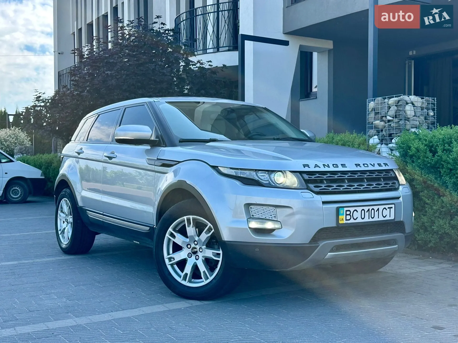2012 Land Rover Range Rover Evoque - мініатюра 28