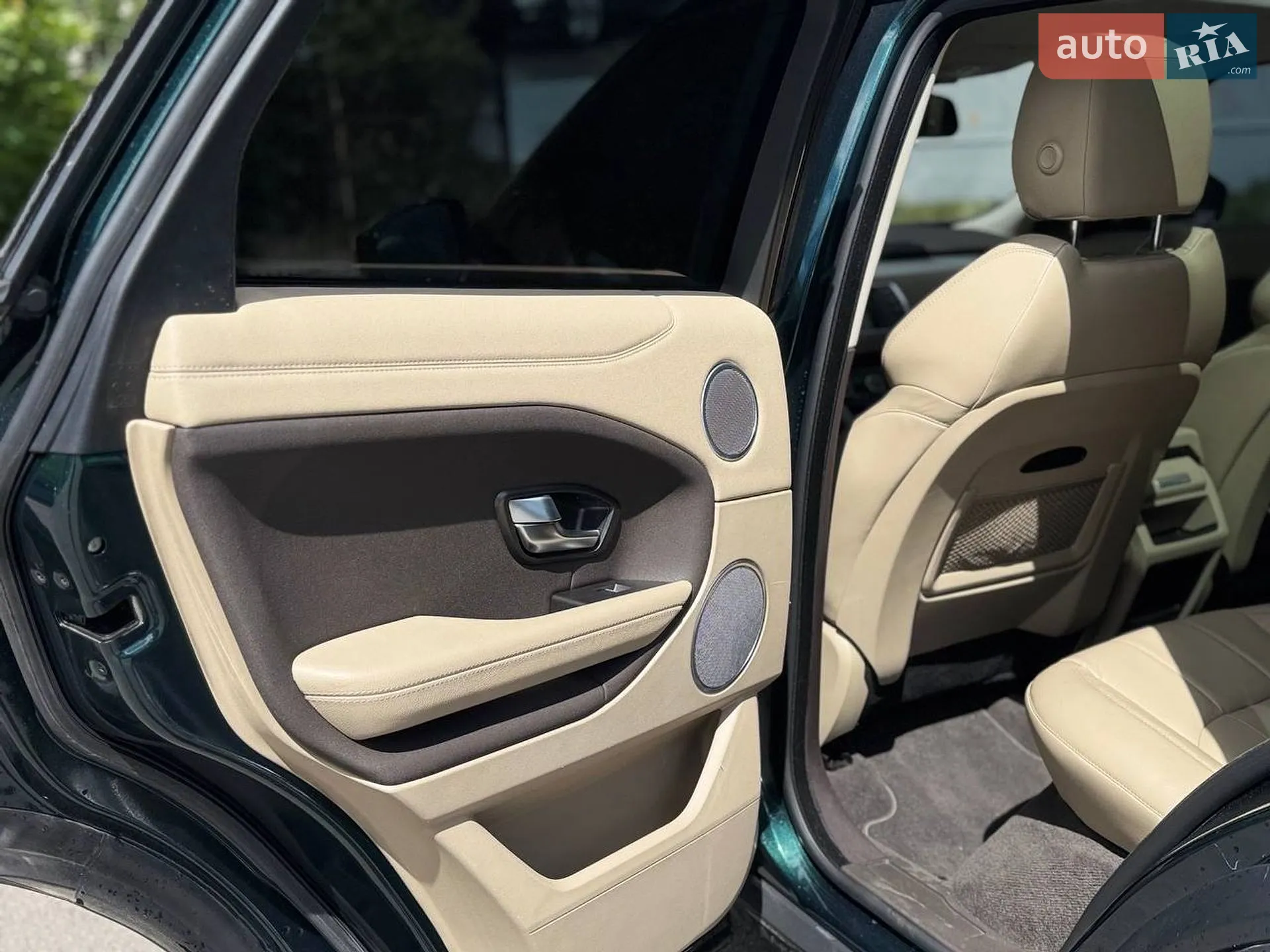 2016 Land Rover Range Rover Evoque - мініатюра 29